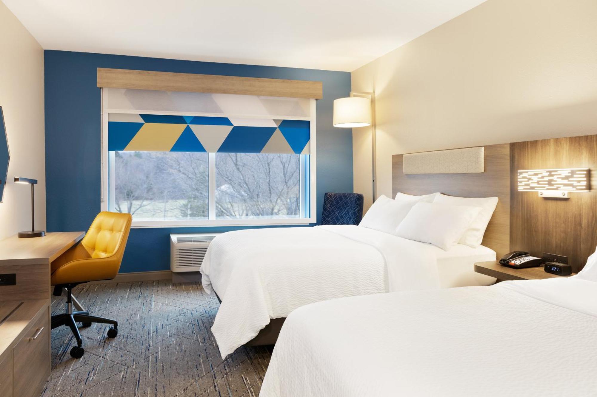 Holiday Inn Express & Suites Brookhaven By Ihg Exterior photo