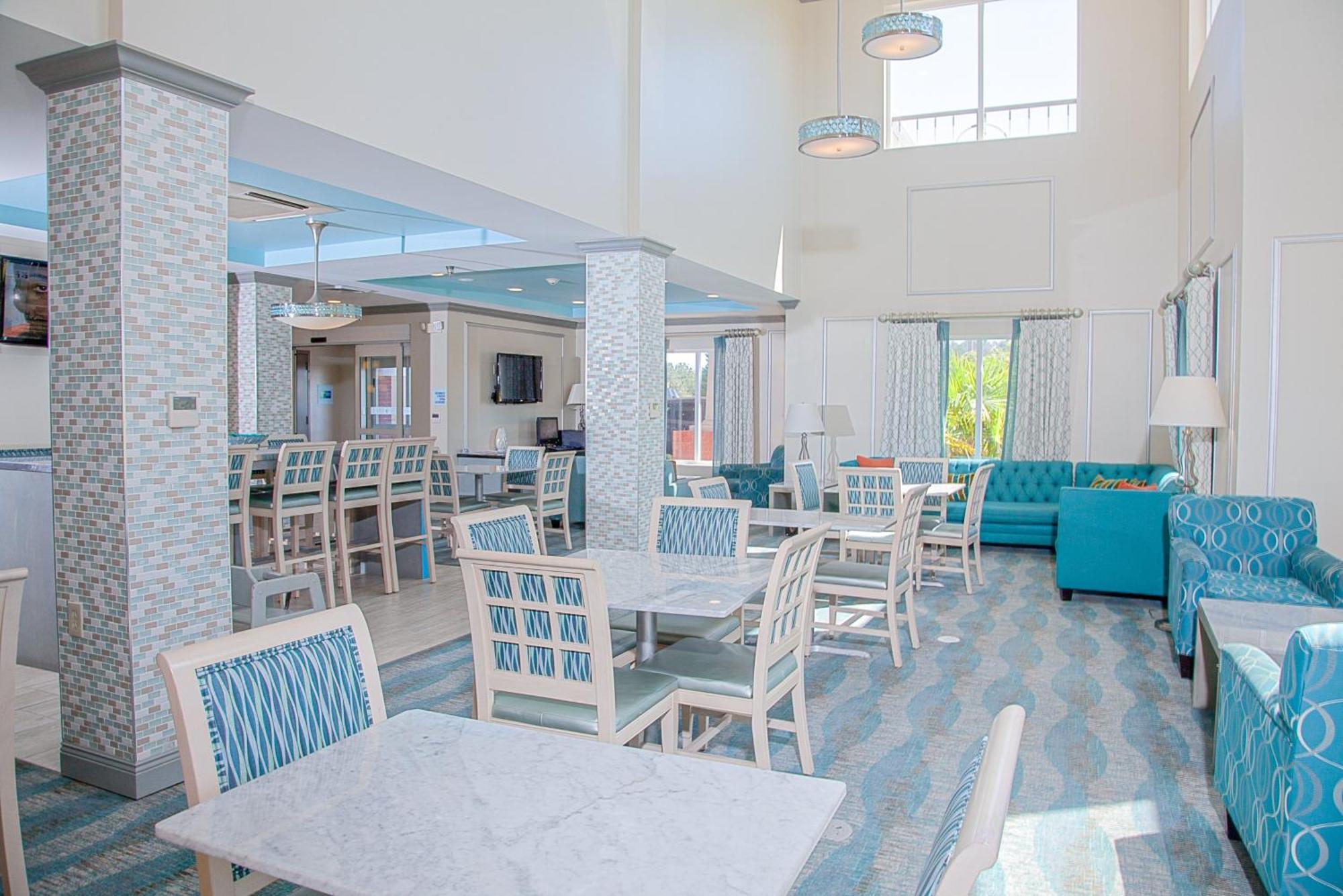Holiday Inn Express & Suites Brookhaven By Ihg Exterior photo
